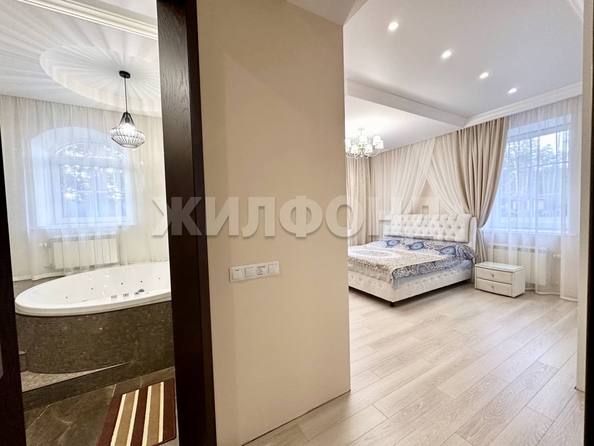 
   Продам дом, 565.6 м², Бердск

. Фото 16.