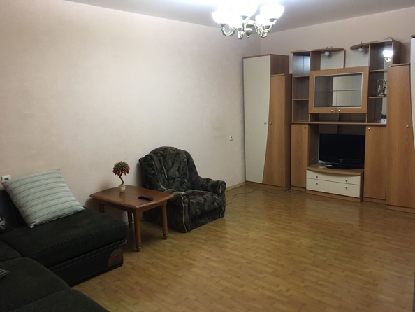 
  Сдам в аренду 1-комнатную квартиру, 41 м², Новосибирск

. Фото 4.