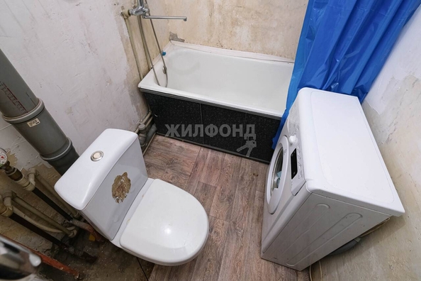 
   Продам 1-комнатную, 33.8 м², Есенина ул, 59

. Фото 4.