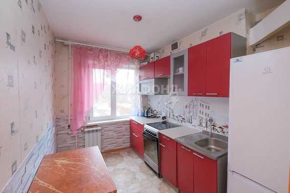 
   Продам 2-комнатную, 43 м², Полтавская ул, 35

. Фото 1.