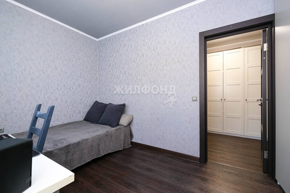 
   Продам 3-комнатную, 58.1 м², Татьяны Снежиной ул, 19/2

. Фото 3.