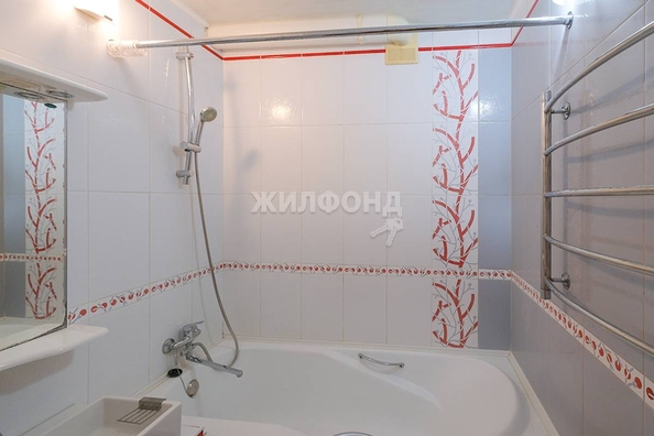 
   Продам 4-комнатную, 82.3 м², Вертковская ул, 40

. Фото 14.