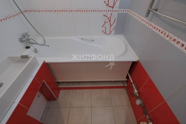 
   Продам 4-комнатную, 82.3 м², Вертковская ул, 40

. Фото 15.