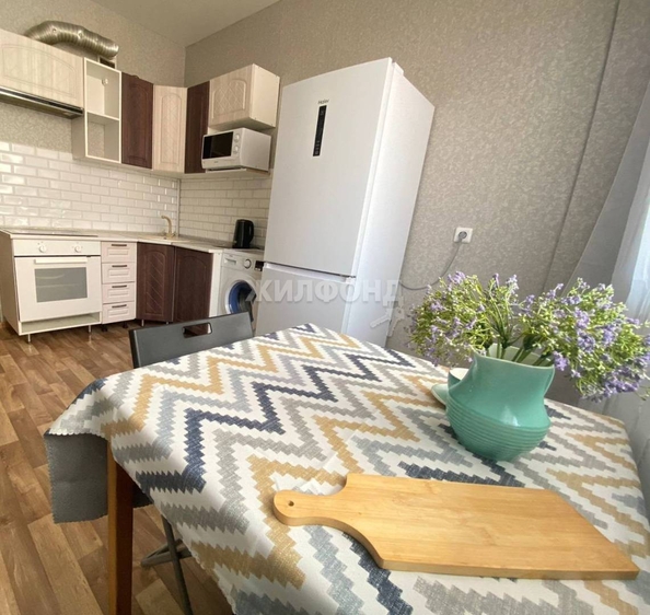 
   Продам 1-комнатную, 34 м², Дмитрия Шмонина ул, 10

. Фото 1.