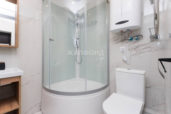 
   Продам 2-комнатную, 42 м², Гоголя ул, 233/1

. Фото 4.