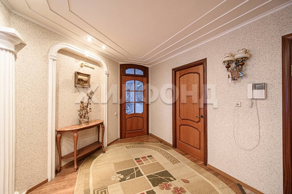 
   Продам 2-комнатную, 72.2 м², Ельцовская ул, 4

. Фото 17.