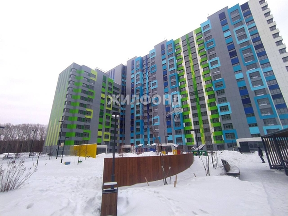 
   Продам 2-комнатную, 52.2 м², Александра Чистякова ул, 22/1

. Фото 17.