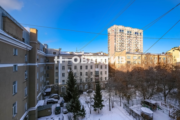 
   Продам 2-комнатную, 50 м², Потанинская ул, 1

. Фото 21.