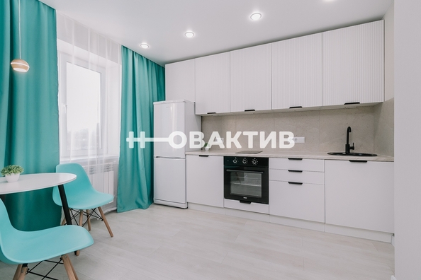 
   Продам 1-комнатную, 39.2 м², Волховская ул, 31

. Фото 2.