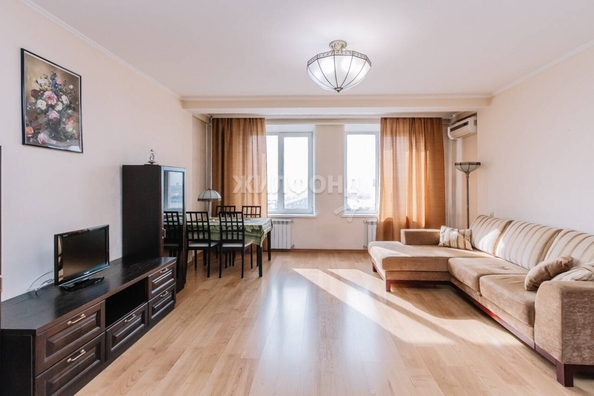 
   Продам 2-комнатную, 90.5 м², Зыряновская ул, 55

. Фото 1.