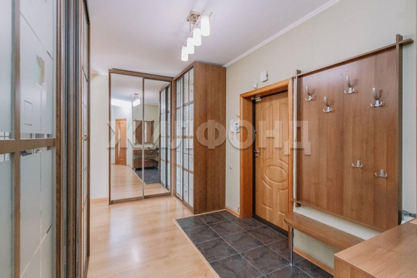 
   Продам 2-комнатную, 90.5 м², Зыряновская ул, 55

. Фото 17.