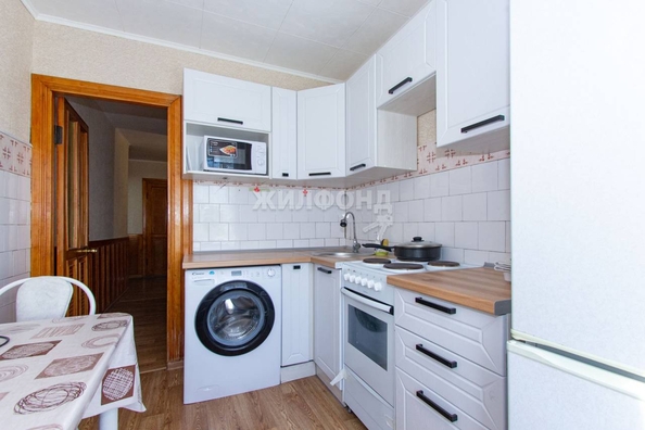 
   Продам 3-комнатную, 69.1 м², Зорге ул, 105

. Фото 2.