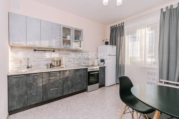 
   Продам 1-комнатную, 43.1 м², Фламинго ул, 20

. Фото 3.