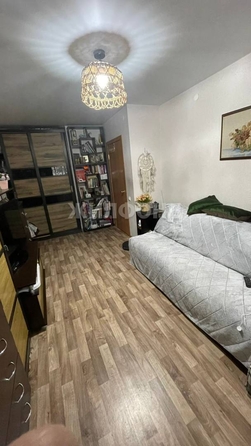 
   Продам 1-комнатную, 31.7 м², Петухова ул, 95/4

. Фото 2.