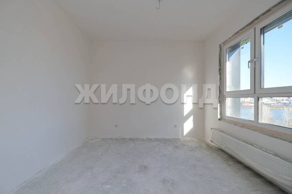 
   Продам 3-комнатную, 45.1 м², Ясный Берег ул, 33

. Фото 9.