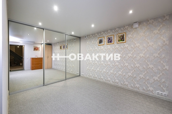 
   Продам коттедж, 150 м², Новосибирск

. Фото 14.