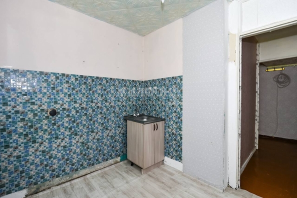 
   Продам 1-комнатную, 32.1 м², Объединения ул, 82

. Фото 6.