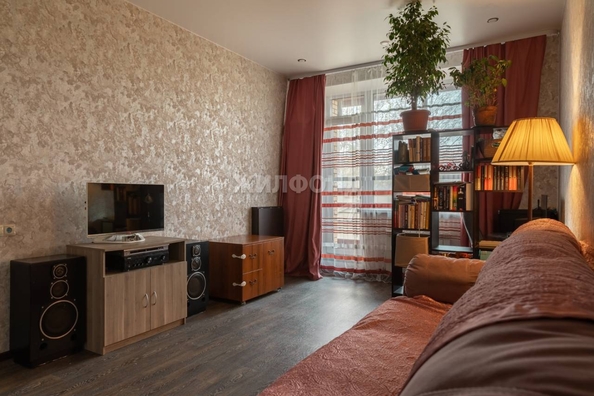 
   Продам 2-комнатную, 56 м², 7-й микрорайон, 21

. Фото 1.