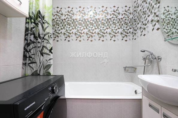 
   Продам 2-комнатную, 46.4 м², Кочубея ул, 3

. Фото 9.