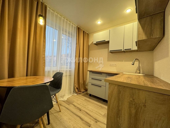 
   Продам 2-комнатную, 45.3 м², Сибиряков-Гвардейцев ул, 12

. Фото 15.