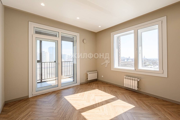 
   Продам 3-комнатную, 58.7 м², Фабричная ул, 65/2

. Фото 19.