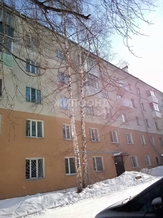 
   Продам 1-комнатную, 39.4 м², Театральная ул, 9А

. Фото 7.