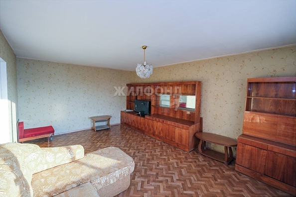 
   Продам 1-комнатную, 51.5 м², Мичурина ул, 20/1

. Фото 12.