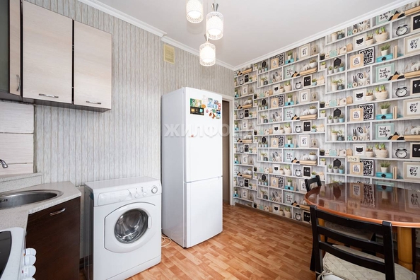 
   Продам 1-комнатную, 37.3 м², Гребенщикова ул, 12/1

. Фото 1.