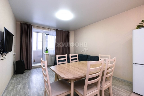 
   Продам 2-комнатную, 56.1 м², Ключ-Камышенское Плато ул, 13

. Фото 2.