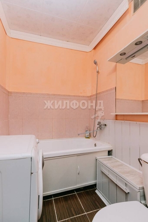 
   Продам 2-комнатную, 45.6 м², Владимировская ул, 12

. Фото 15.