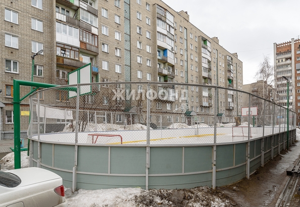 
   Продам 3-комнатную, 56.4 м², Челюскинцев ул, 18

. Фото 6.