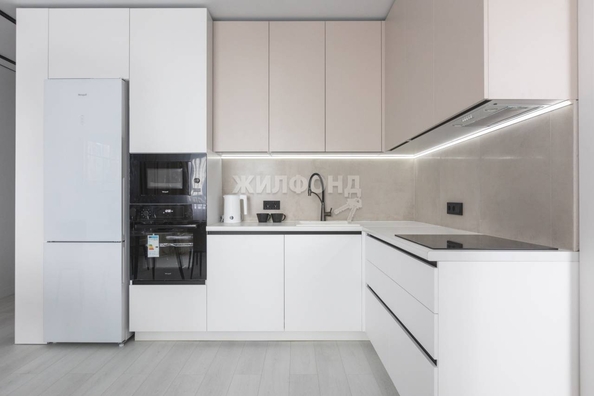 
   Продам 3-комнатную, 62.6 м², Ленинградская ул, 106

. Фото 4.