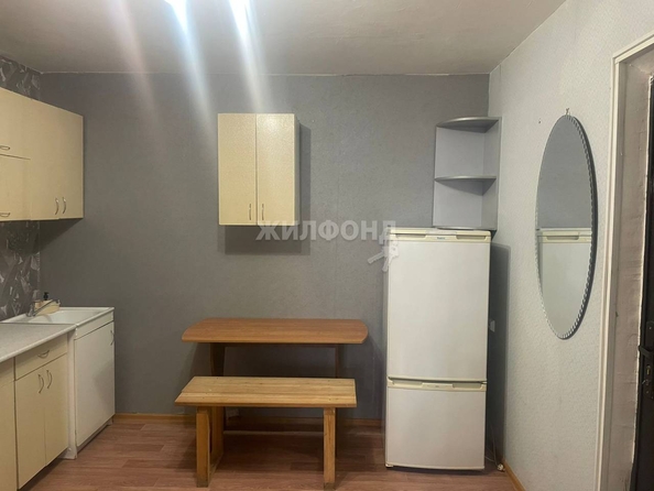 
   Продам 3-комнатную, 59.9 м², Кропоткина ул, 127

. Фото 2.