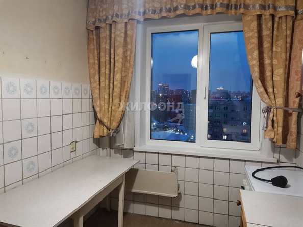 
   Продам 3-комнатную, 56.1 м², Есенина ул, 29

. Фото 2.