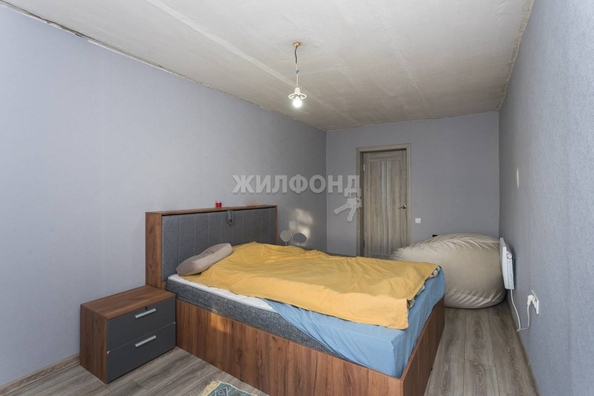 
   Продам 3-комнатную, 63.7 м², 1-й кв-л, 4

. Фото 14.