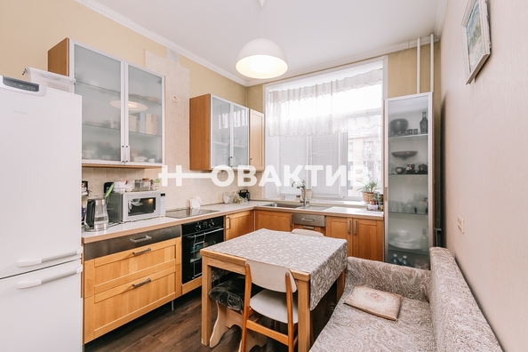 
   Продам 2-комнатную, 53 м², Депутатская ул, 38

. Фото 4.