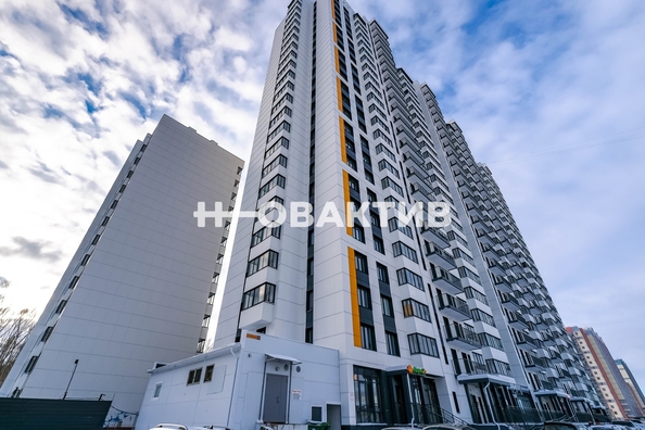 
   Продам 2-комнатную, 53.2 м², Петухова ул, 162

. Фото 25.