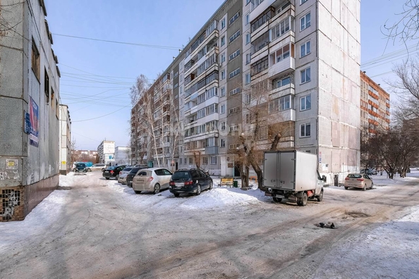 
   Продам 2-комнатную, 44.3 м², Связистов ул, 141

. Фото 21.