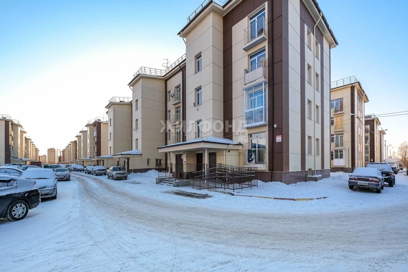 
   Продам 2-комнатную, 42.6 м², Большая ул, 668

. Фото 4.