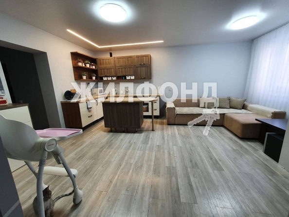 
   Продам 3-комнатную, 71.7 м², Олимпийской Славы мкр, 2

. Фото 3.