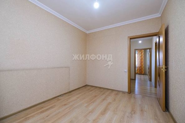 
   Продам 3-комнатную, 62.9 м², Центральная ул, 203

. Фото 3.