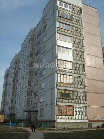 
   Продам 3-комнатную, 64.6 м², Красных Зорь ул, 3

. Фото 10.