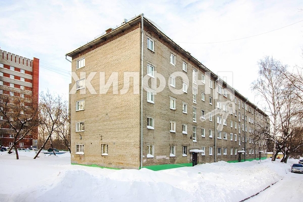 
   Продам комнату, 12.6 м², Объединения ул, 52

. Фото 11.