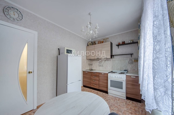 
   Продам 1-комнатную, 38 м², Спортивная ул, 15

. Фото 2.