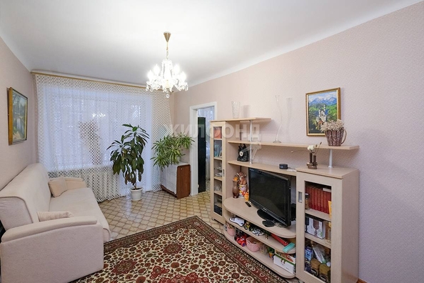 
   Продам 3-комнатную, 39.8 м², Блюхера ул, 14

. Фото 1.