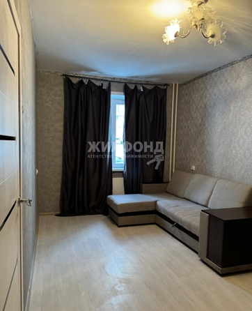 
  Сдам в аренду 1-комнатную квартиру, 42 м², Новосибирск

. Фото 1.