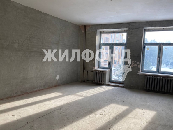 
   Продам 3-комнатную, 117.6 м², 1-е Мочищенское ш, 150

. Фото 5.