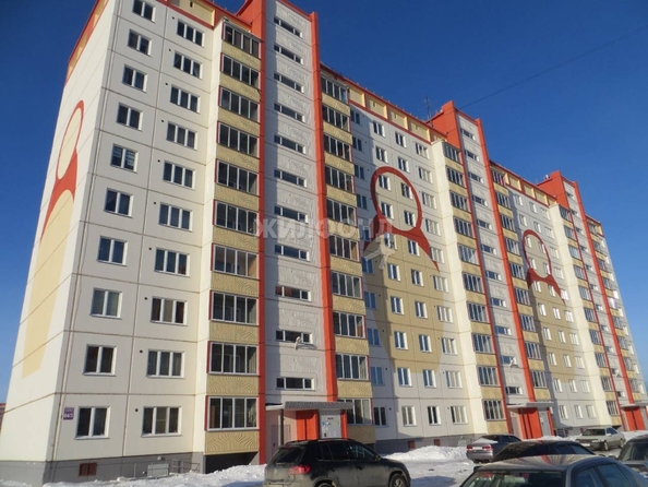 
   Продам 1-комнатную, 37 м², Сибиряков-Гвардейцев ул, 64/3

. Фото 4.