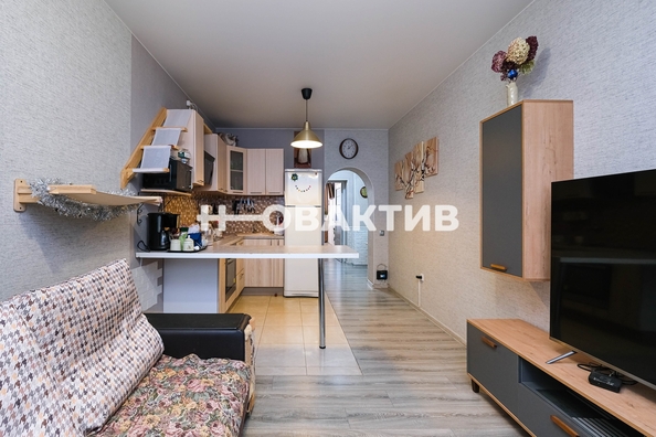 
   Продам 2-комнатную, 46 м², Николая Островского ул, 120

. Фото 13.