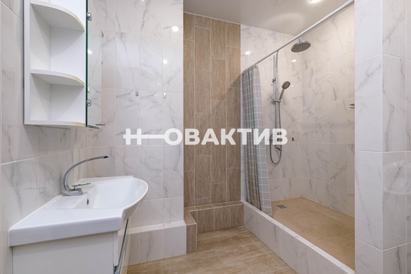 
   Продам 2-комнатную, 58.8 м², Дмитрия Шмонина ул, 1

. Фото 4.